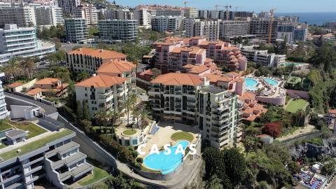 Apartamento T4 Venda em São Martinho,Funchal