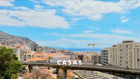 LUXE APARTMENTS  in FUNCHAL Center, Madeira Island