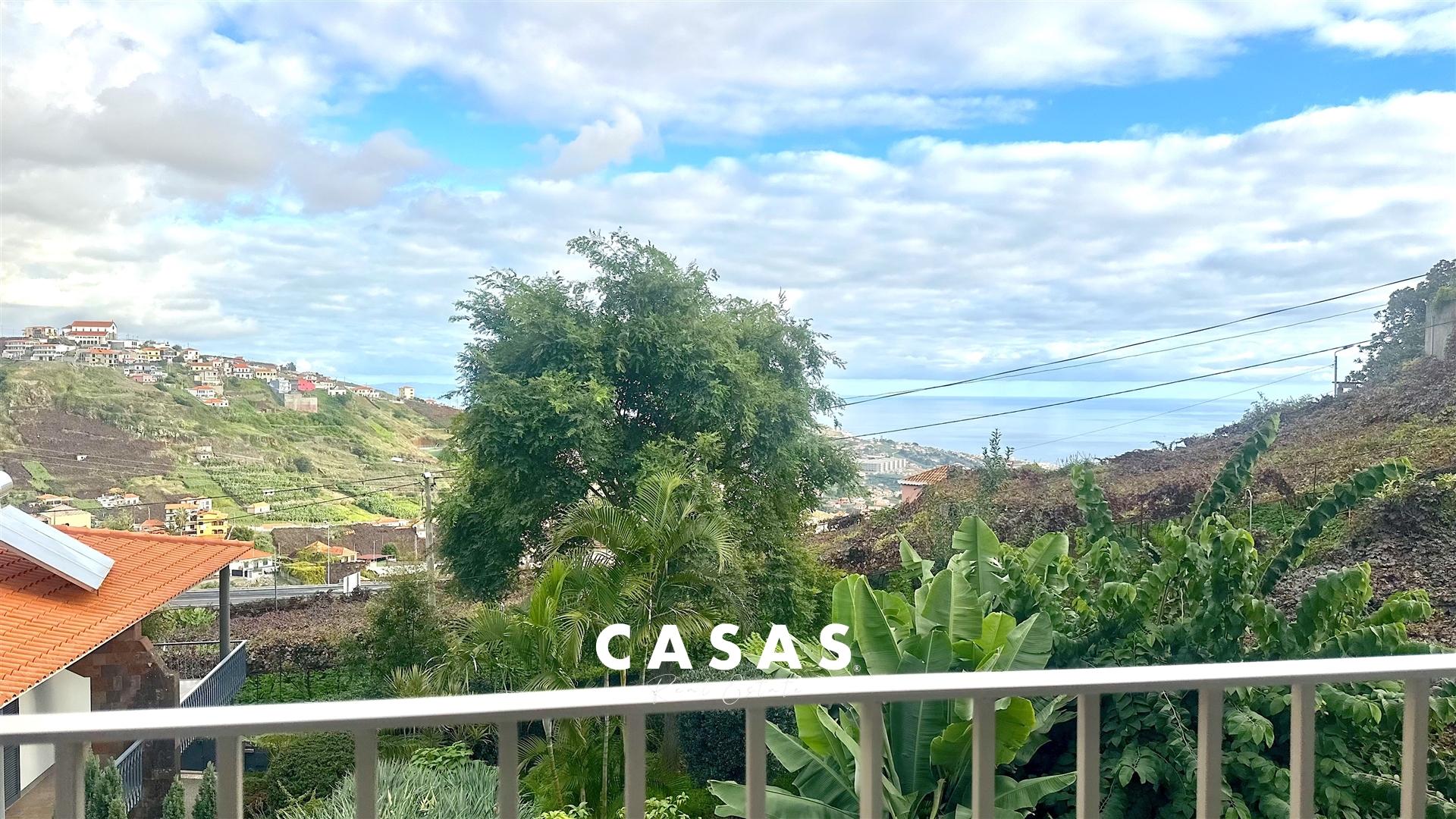 Fabuloso Apartamento T3 em Câmara de Lobos pronto a estrear