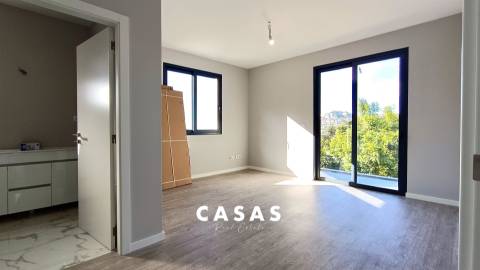 Moradia Geminada T3 Venda em São Roque,Funchal