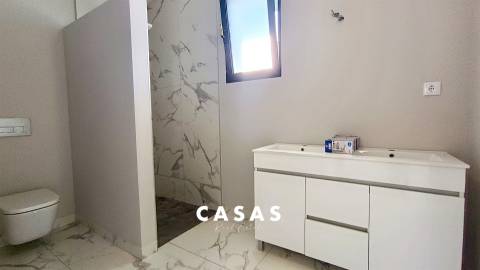 Moradia Geminada T3 Venda em São Roque,Funchal