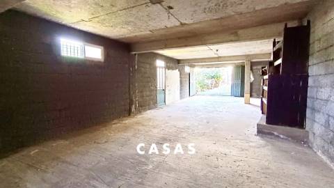 Moradia T4 Venda em Estreito de Câmara de Lobos,Câmara de Lobos