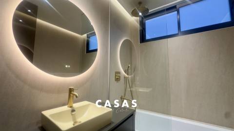 Moradia T3 com piscina e vista sobre o Funchal