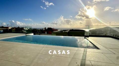 Moradia T3 com piscina e vista sobre o Funchal