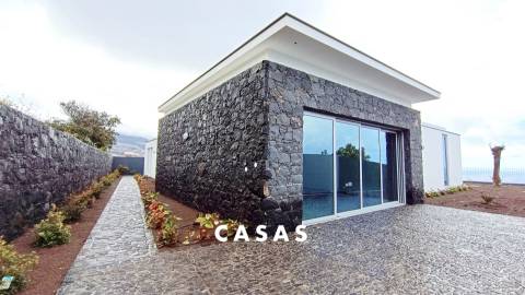 Moradia Isolada T4 Venda em Estreito da Calheta,Calheta (Madeira)