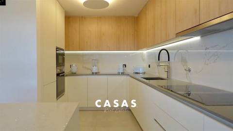 Apartamento T5 Venda em São Martinho,Funchal