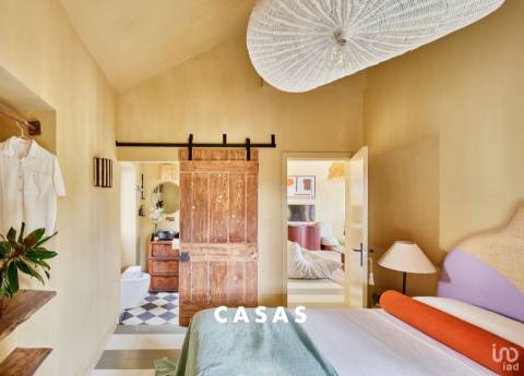 Moradia Rústica V2 com piscina em Falésia no Funchal