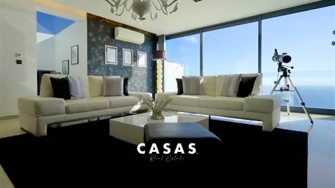 Luxuosa Villa T4 com Piscina + Apartamento T1 - Arco da Calheta