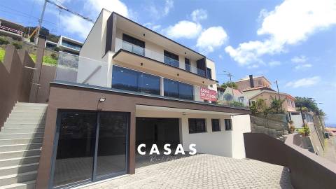 Moradia Isolada T4 Venda em Machico,Machico