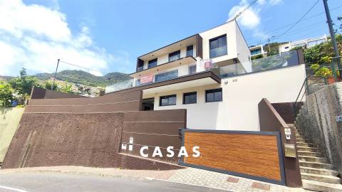 Moradia Isolada T4 Venda em Machico,Machico