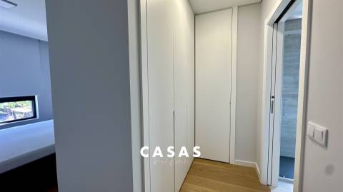 Apartamento T2 Arrendamento em Santo António,Funchal