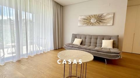 Apartamento T2 Arrendamento em Santo António,Funchal