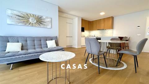 Apartamento T2 Arrendamento em Santo António,Funchal