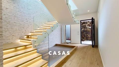 Moradia T4 Venda em Estreito da Calheta,Calheta (Madeira)