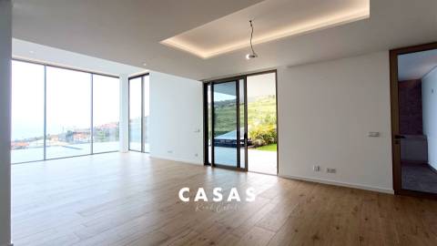 Moradia T4 Venda em Estreito da Calheta,Calheta (Madeira)