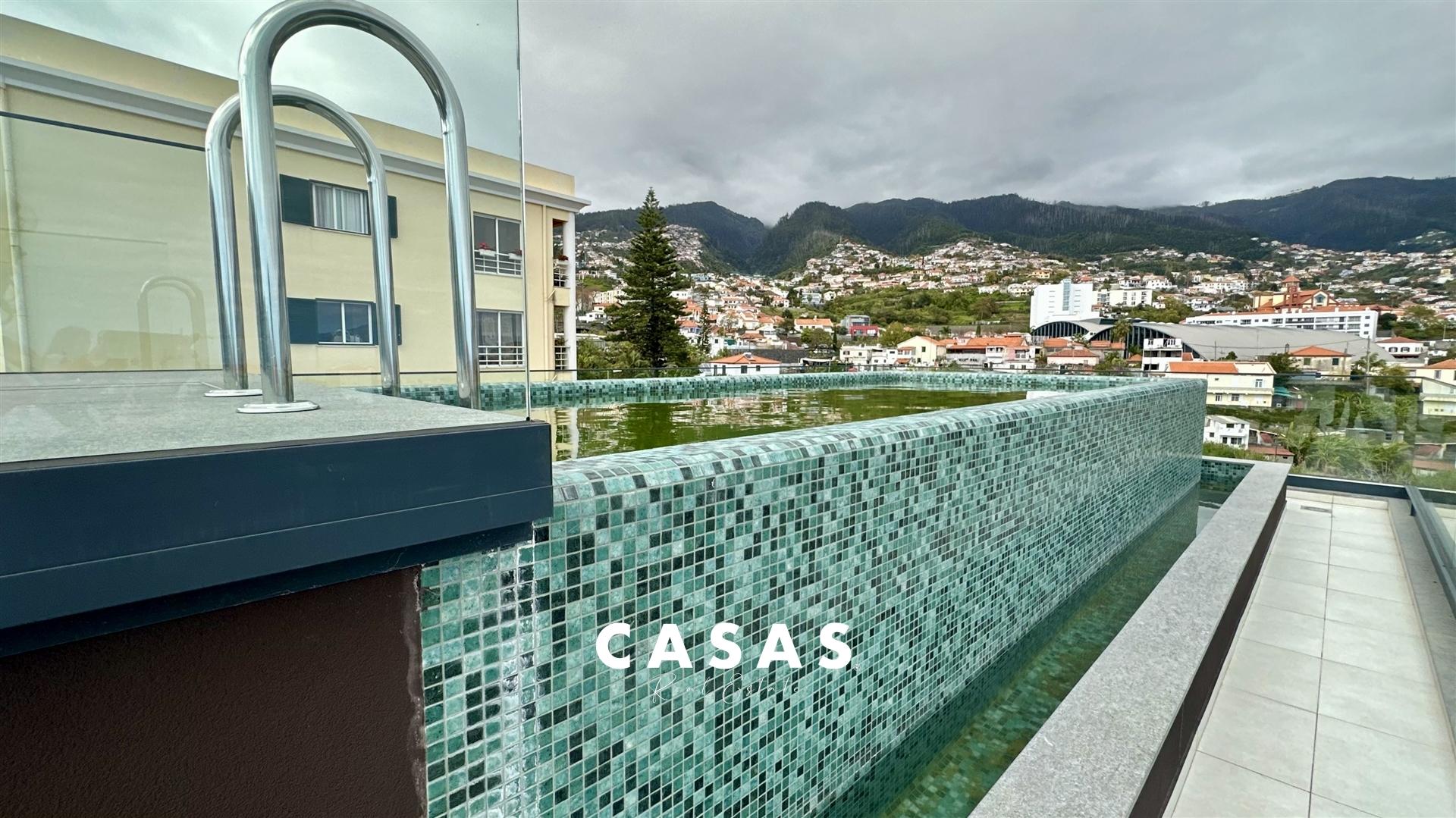 Apartamento T3 com varanda de 51,33 m² no Funchal