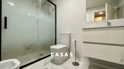 Apartamento T2 Arrendamento em São Martinho,Funchal