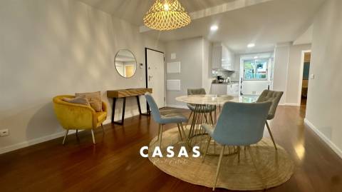 Apartamento T2 Arrendamento em São Martinho,Funchal