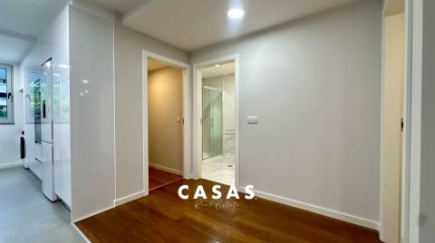 Apartamento T2 Arrendamento em São Martinho,Funchal