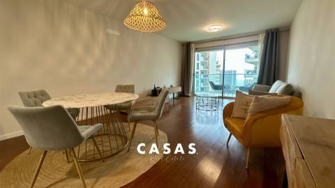 Apartamento T2 Arrendamento em São Martinho,Funchal