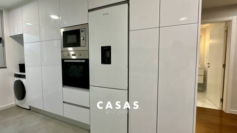 Apartamento T2 Arrendamento em São Martinho,Funchal