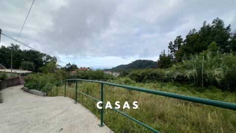 Lote de Terreno com 2.950 m² com duas frentes de estrada em Santana