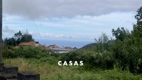 Lote de Terreno com 2.950 m² com duas frentes de estrada em Santana