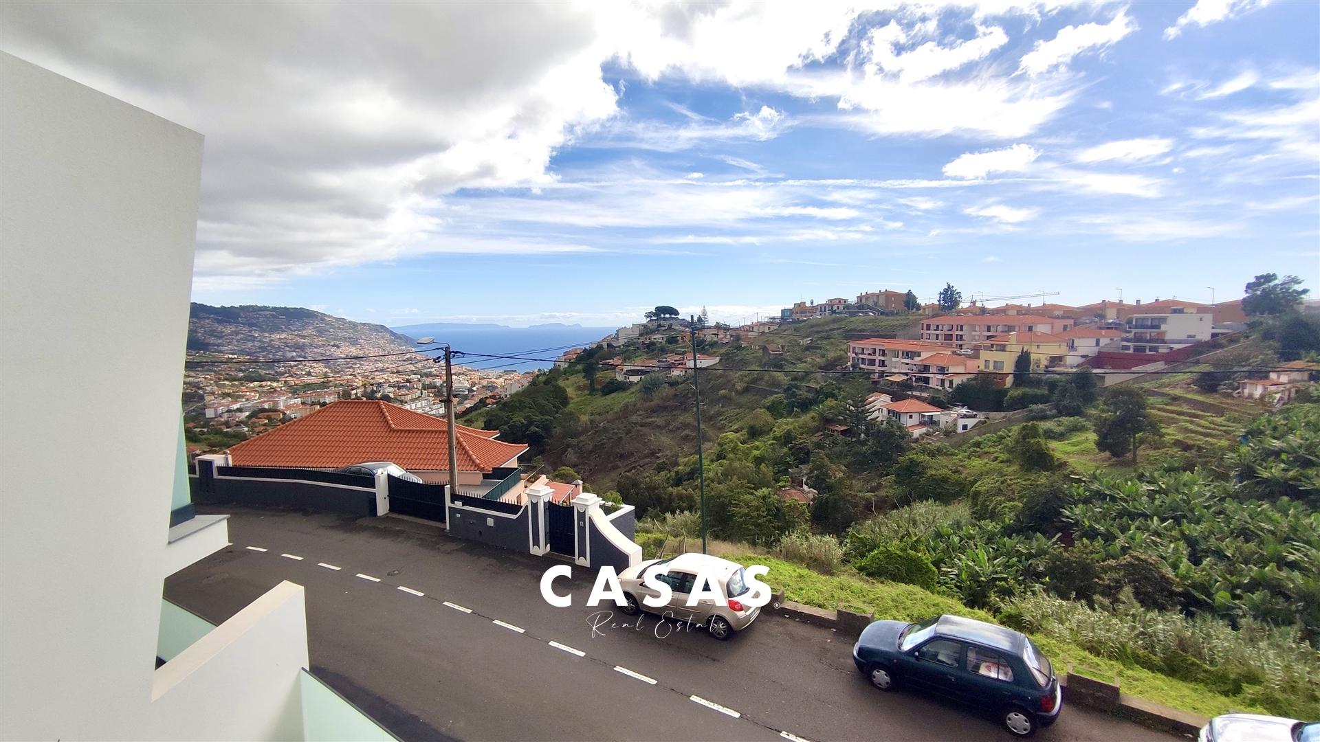 Moradia Geminada T3 Venda em Santo António,Funchal
