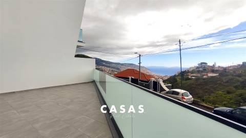 Moradia Geminada T3 Venda em Santo António,Funchal