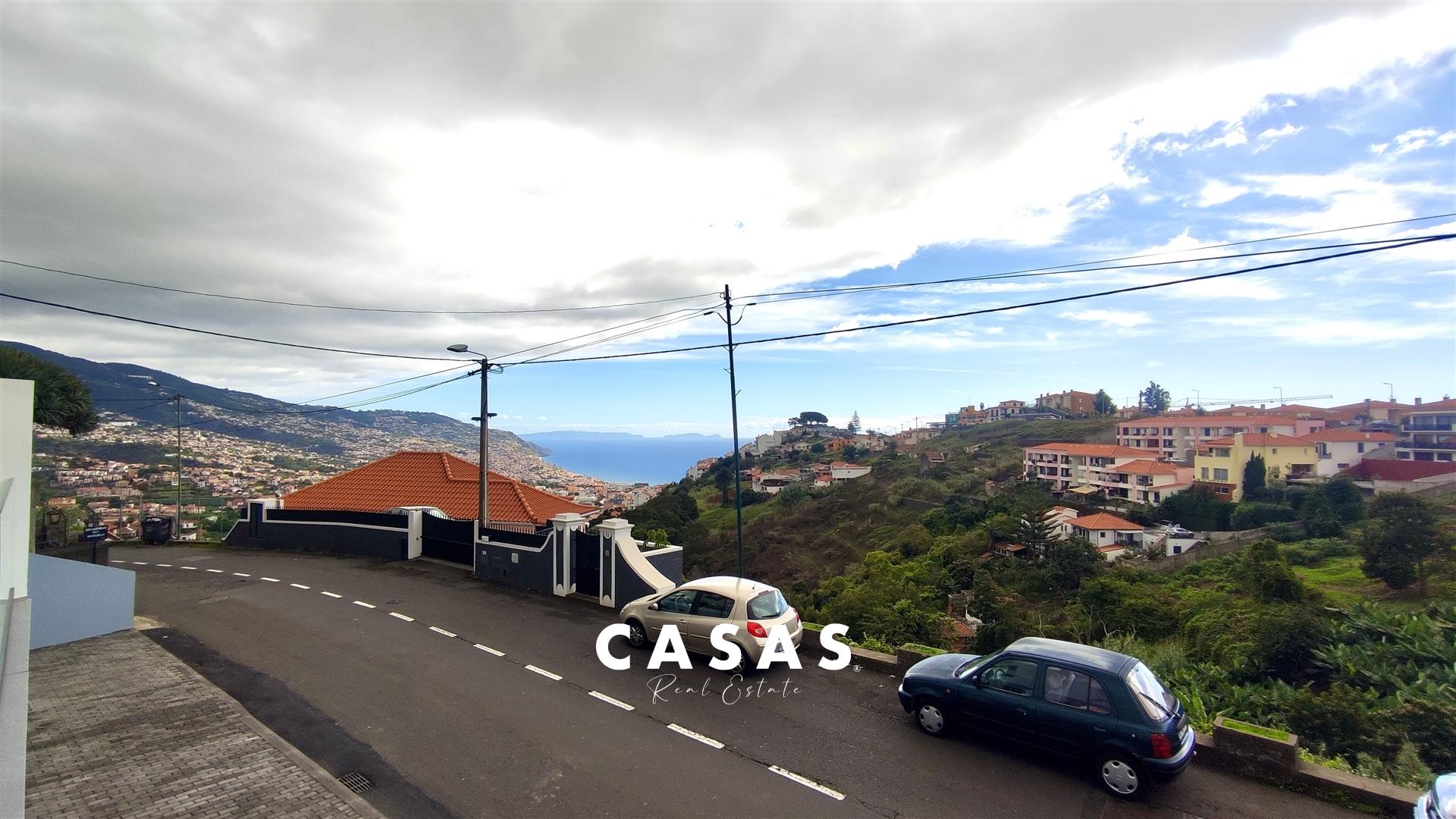 Moradia Geminada T3 Venda em Santo António,Funchal