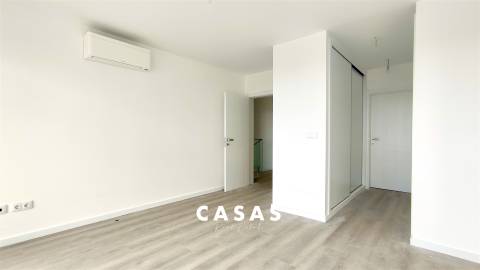 Moradia Geminada T3 Venda em Santo António,Funchal