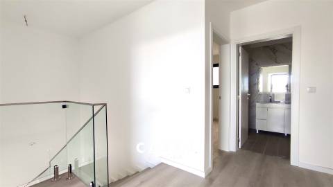 Moradia Geminada T3 Venda em Santo António,Funchal