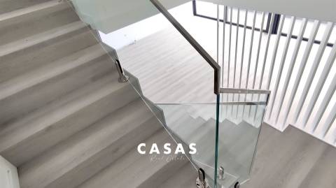 Moradia Geminada T3 Venda em Santo António,Funchal