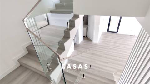 Moradia Geminada T3 Venda em Santo António,Funchal