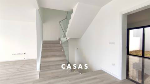 Moradia Geminada T3 Venda em Santo António,Funchal