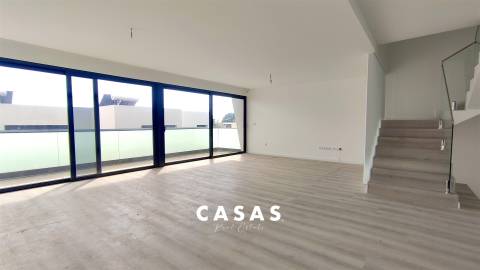 Moradia Geminada T3 Venda em Santo António,Funchal