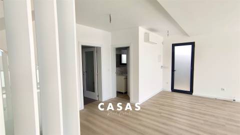 Moradia Geminada T3 Venda em Santo António,Funchal