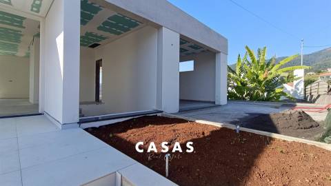 Moradia T2 Venda em Arco da Calheta,Calheta (Madeira)