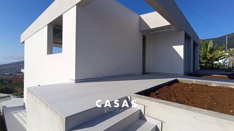 Moradia T2 Venda em Arco da Calheta,Calheta (Madeira)