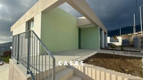 Moradia T2 Venda em Arco da Calheta,Calheta (Madeira)