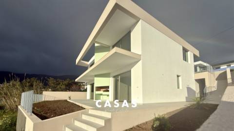 Moradia T2 Venda em Arco da Calheta,Calheta (Madeira)