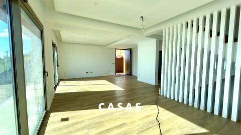 Moradia T3 Venda em Santa Cruz,Santa Cruz