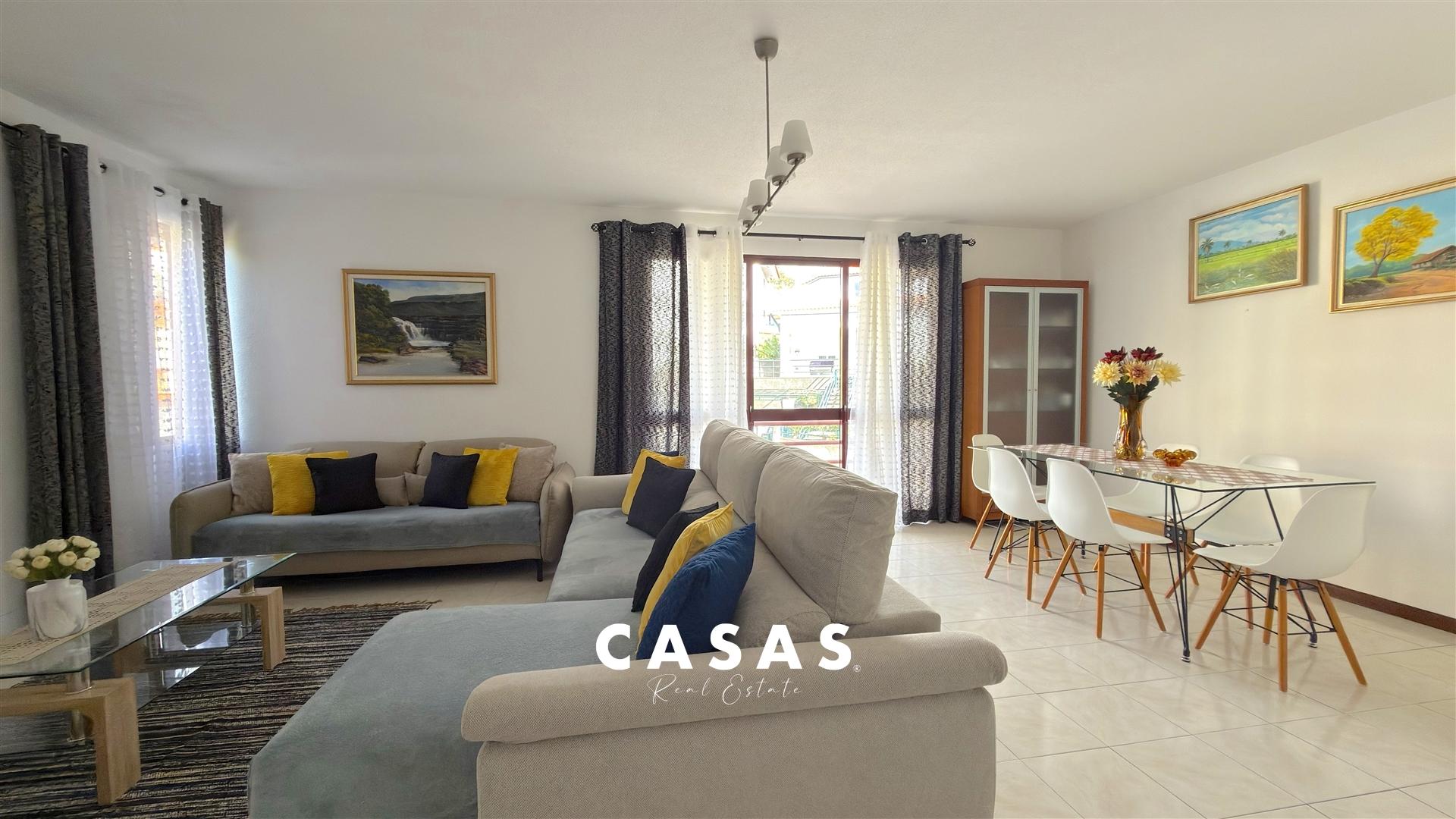 Apartamento T2 Arrendamento em Caniço,Santa Cruz