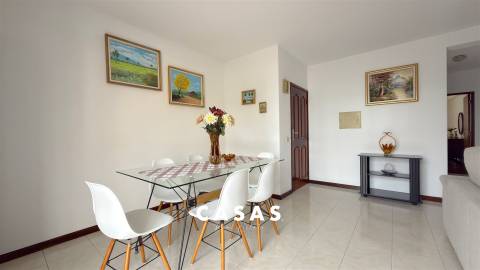 Apartamento T2 Arrendamento em Caniço,Santa Cruz