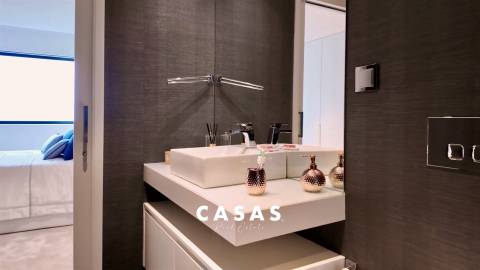 Apartamento T2 com terraço privado em Novo Empreendimento no Funchal