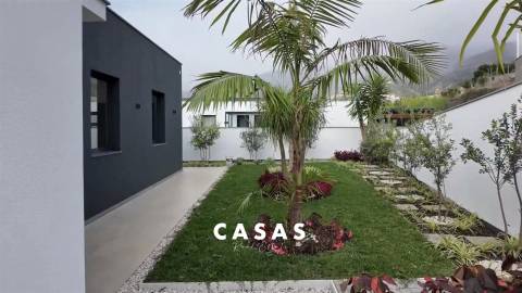 Moradia T3 Venda em Arco da Calheta,Calheta (Madeira)