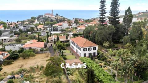Quinta do Esmeraldo – Um Tesouro Histórico à Venda no Coração do Funchal