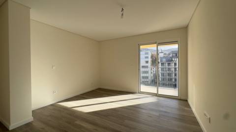 Apartamento T3+1 Venda em Funchal (Sé),Funchal