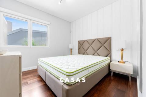 Apartamento T2 Arrendamento em Funchal (Sé),Funchal