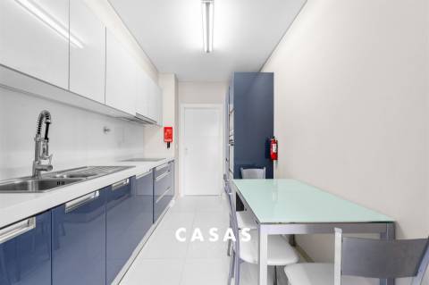 Apartamento T2 Arrendamento em Funchal (Sé),Funchal